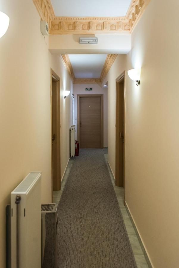 Hotel Aigli Fárszala Kültér fotó