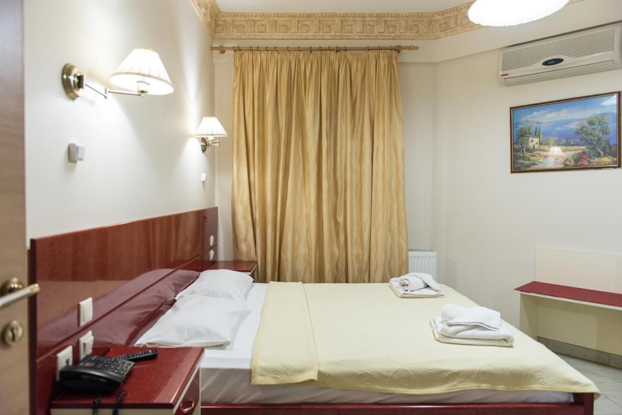 Hotel Aigli Fárszala Kültér fotó