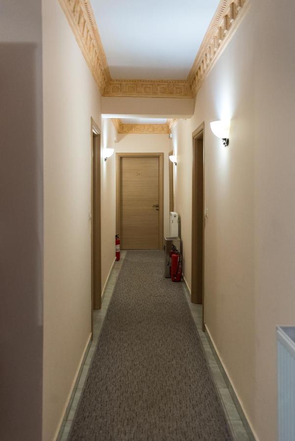 Hotel Aigli Fárszala Kültér fotó