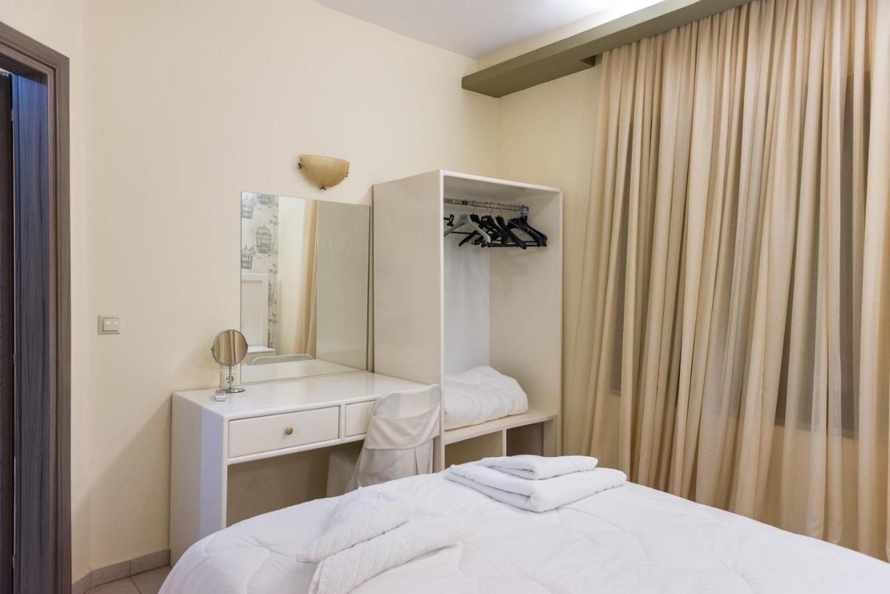 Hotel Aigli Fárszala Kültér fotó